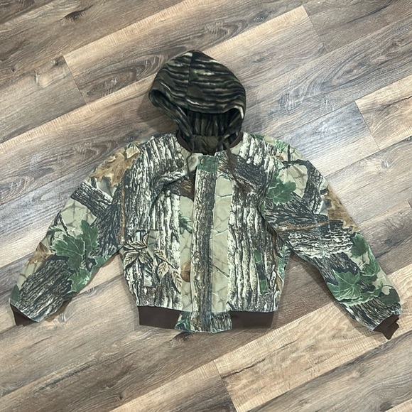 Cabelas vintage style realtree camo jacket boys w/ hood, quilted lining pockets - Picture 1 of 13